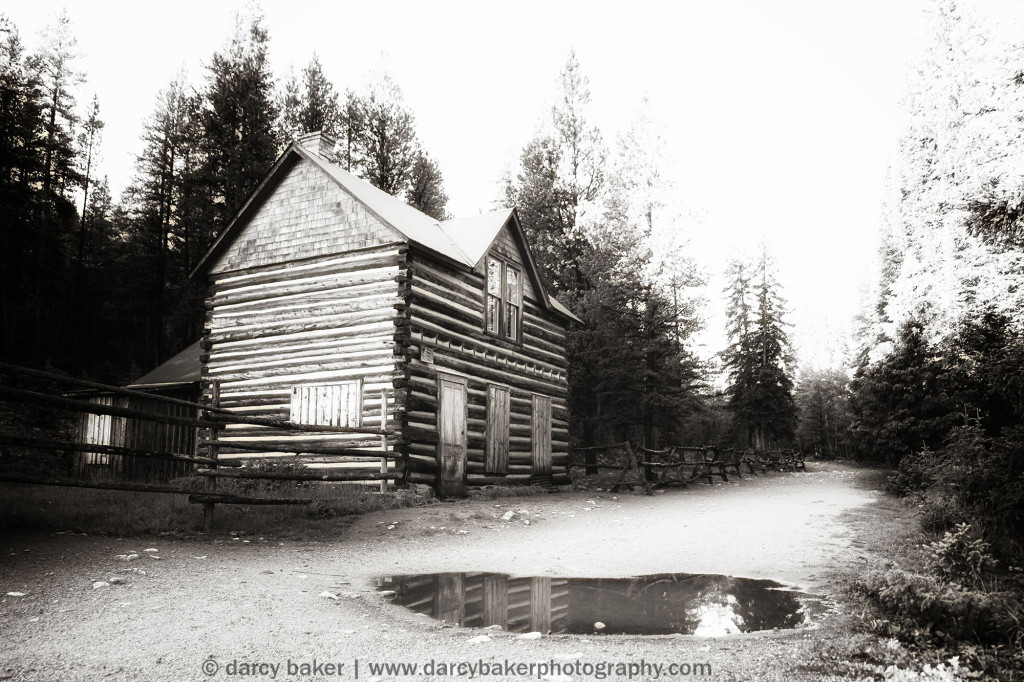 image of a home in St. Elmo ghost town